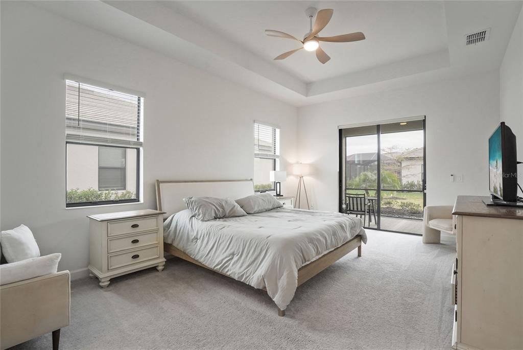 En Venta: $750,000 (3 camas, 3 baños, 2650 Pies cuadrados)