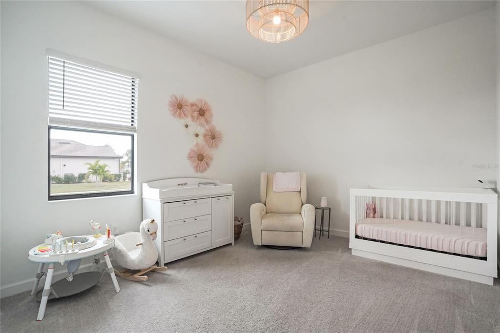 En Venta: $750,000 (3 camas, 3 baños, 2650 Pies cuadrados)