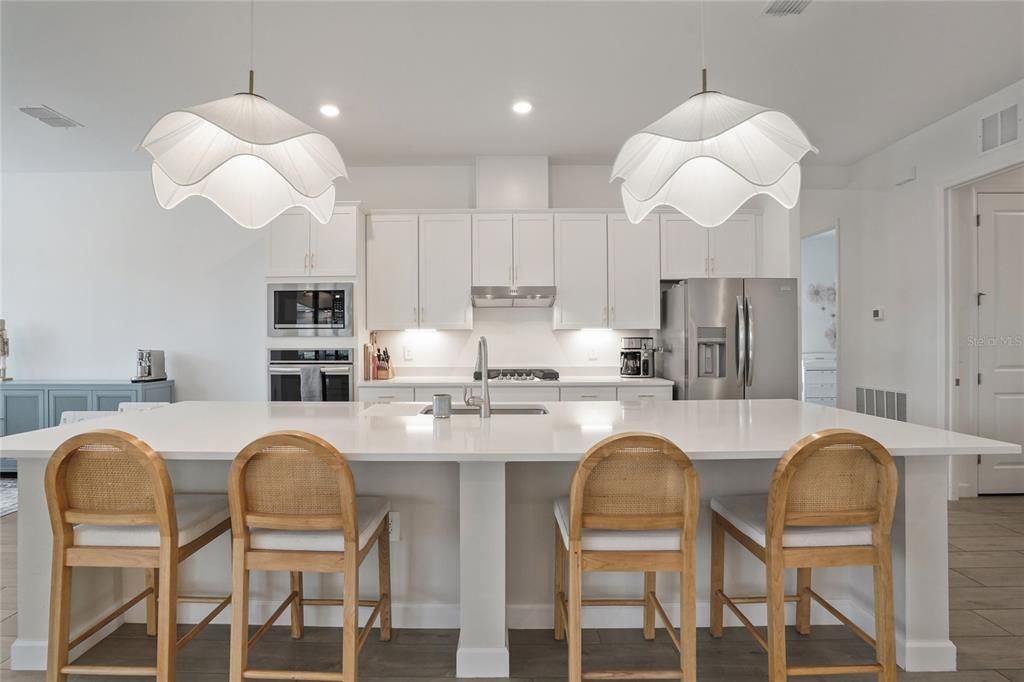 En Venta: $750,000 (3 camas, 3 baños, 2650 Pies cuadrados)