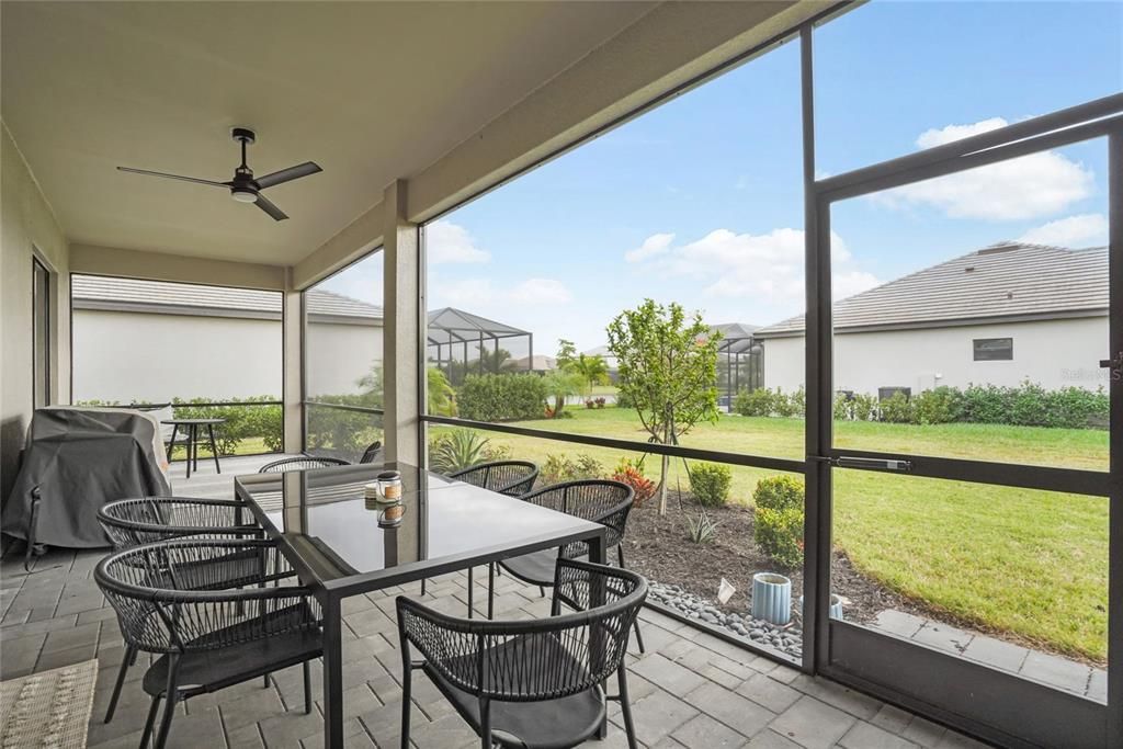 En Venta: $750,000 (3 camas, 3 baños, 2650 Pies cuadrados)