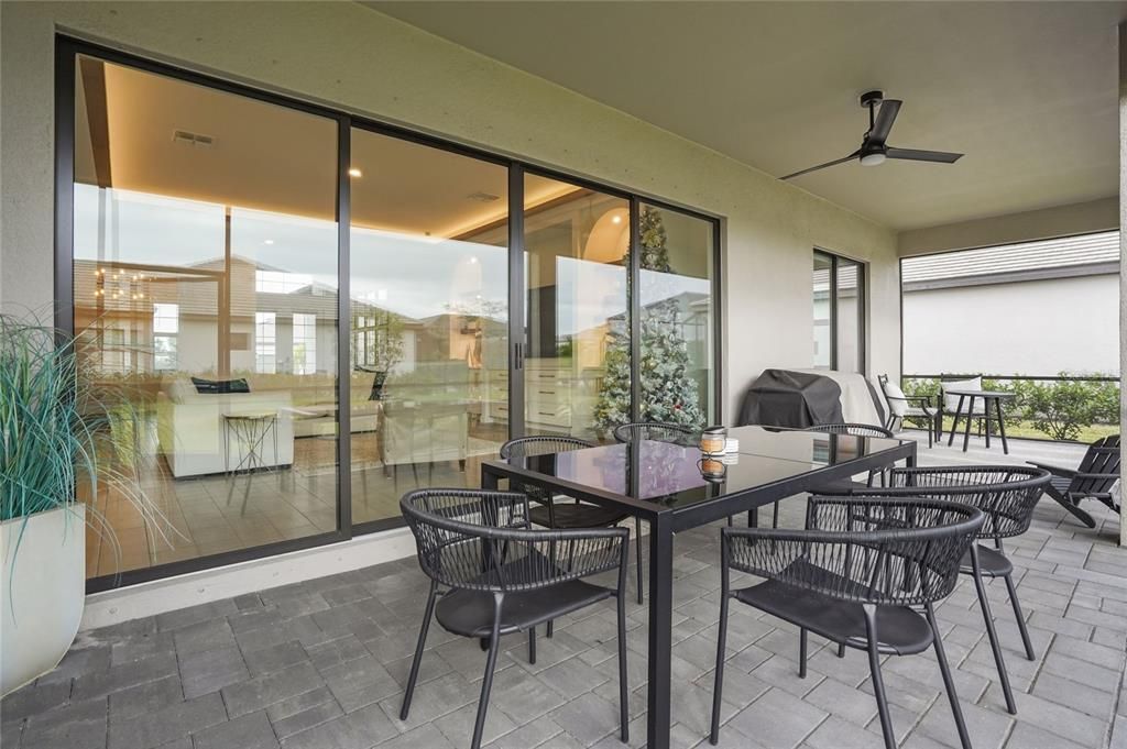 En Venta: $750,000 (3 camas, 3 baños, 2650 Pies cuadrados)