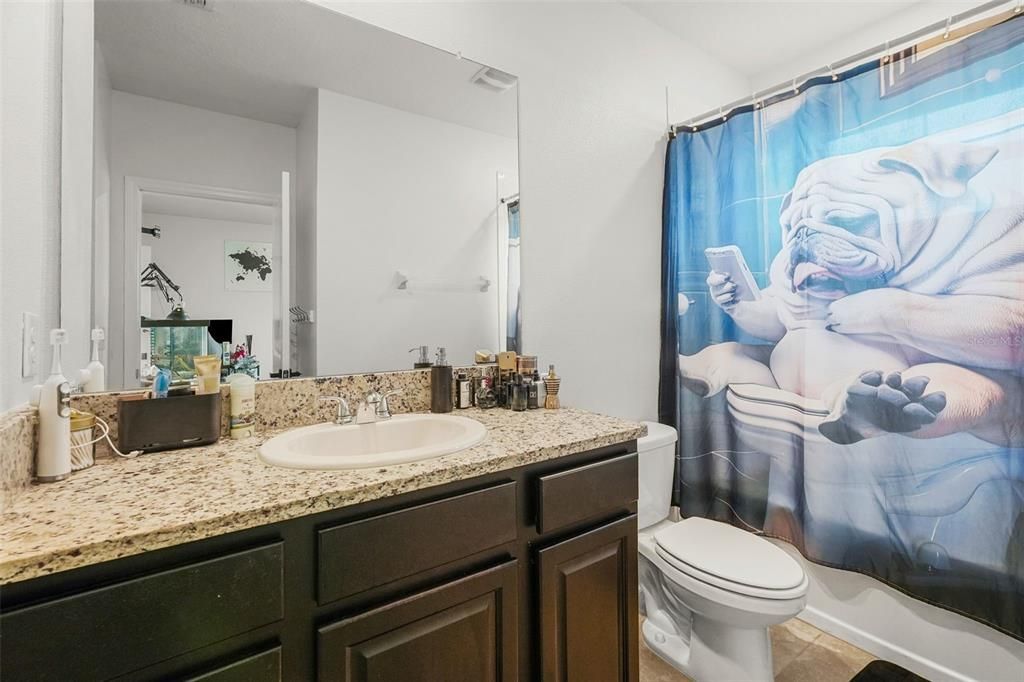 На продажу: $395,000 (3 спален, 2 ванн, 1819 Квадратных фут)