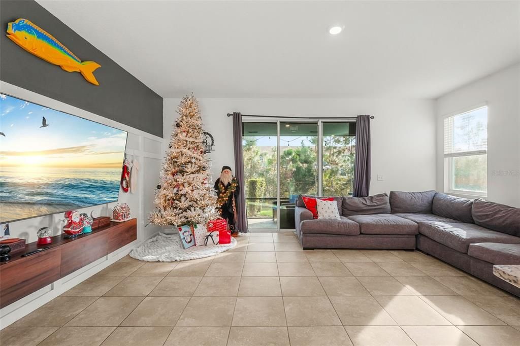 На продажу: $395,000 (3 спален, 2 ванн, 1819 Квадратных фут)