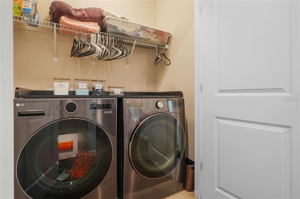 На продажу: $395,000 (3 спален, 2 ванн, 1819 Квадратных фут)