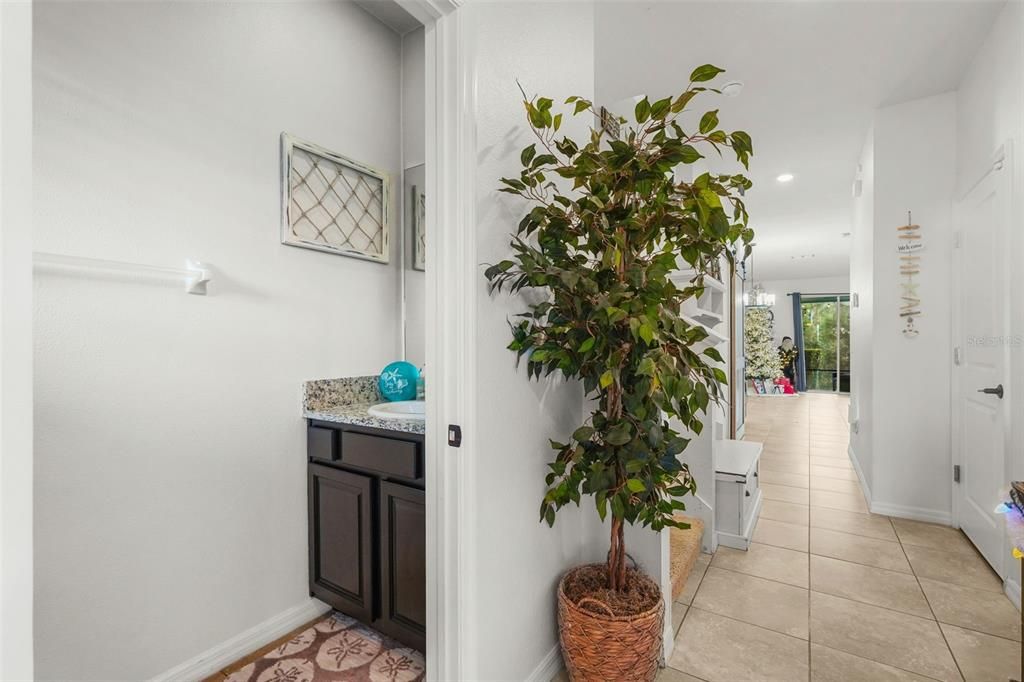 На продажу: $395,000 (3 спален, 2 ванн, 1819 Квадратных фут)