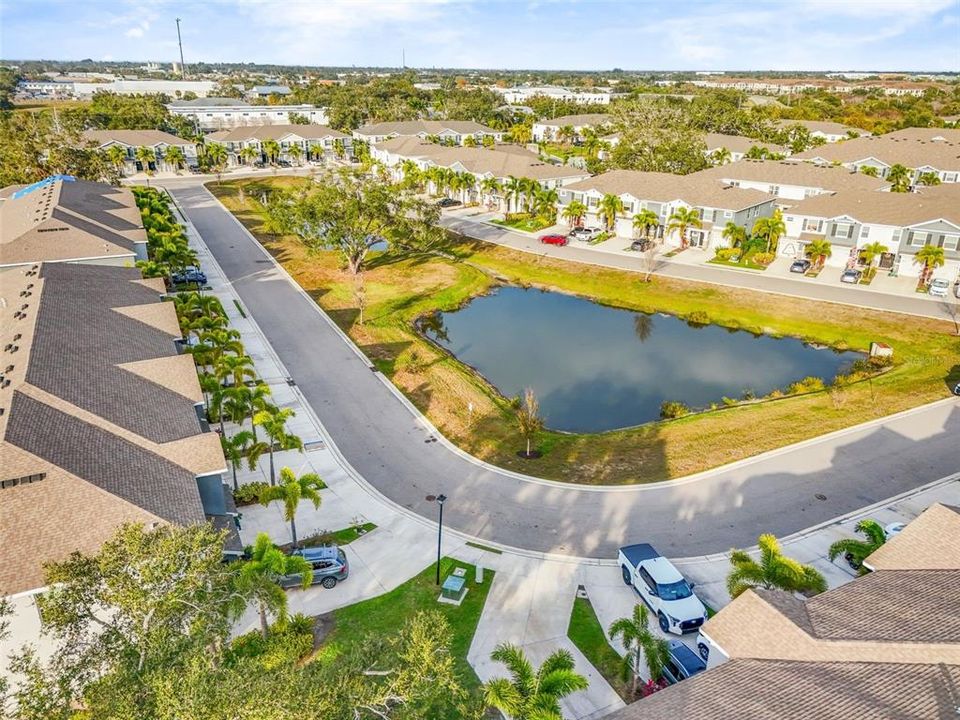 На продажу: $395,000 (3 спален, 2 ванн, 1819 Квадратных фут)