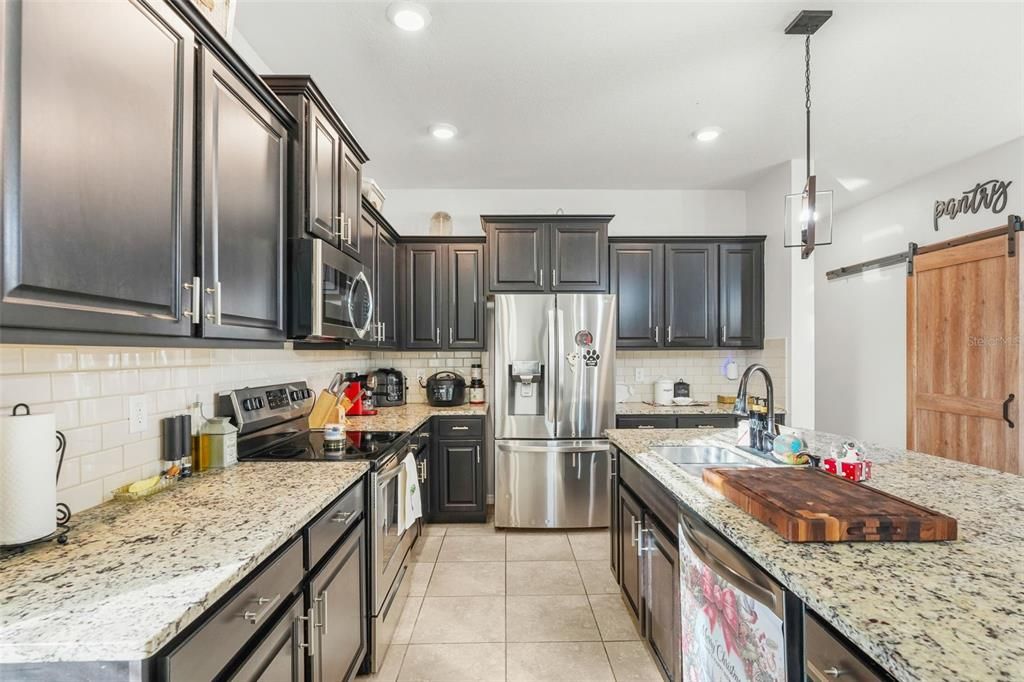 На продажу: $395,000 (3 спален, 2 ванн, 1819 Квадратных фут)