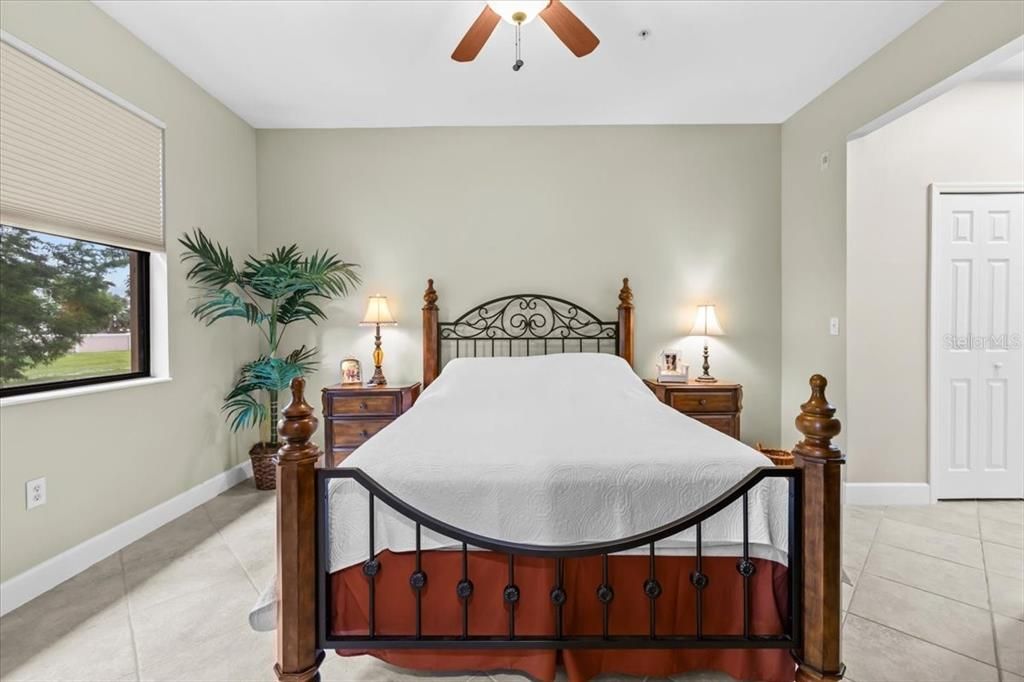 待售: $259,999 (3 贝兹, 2 浴室, 1210 平方英尺)