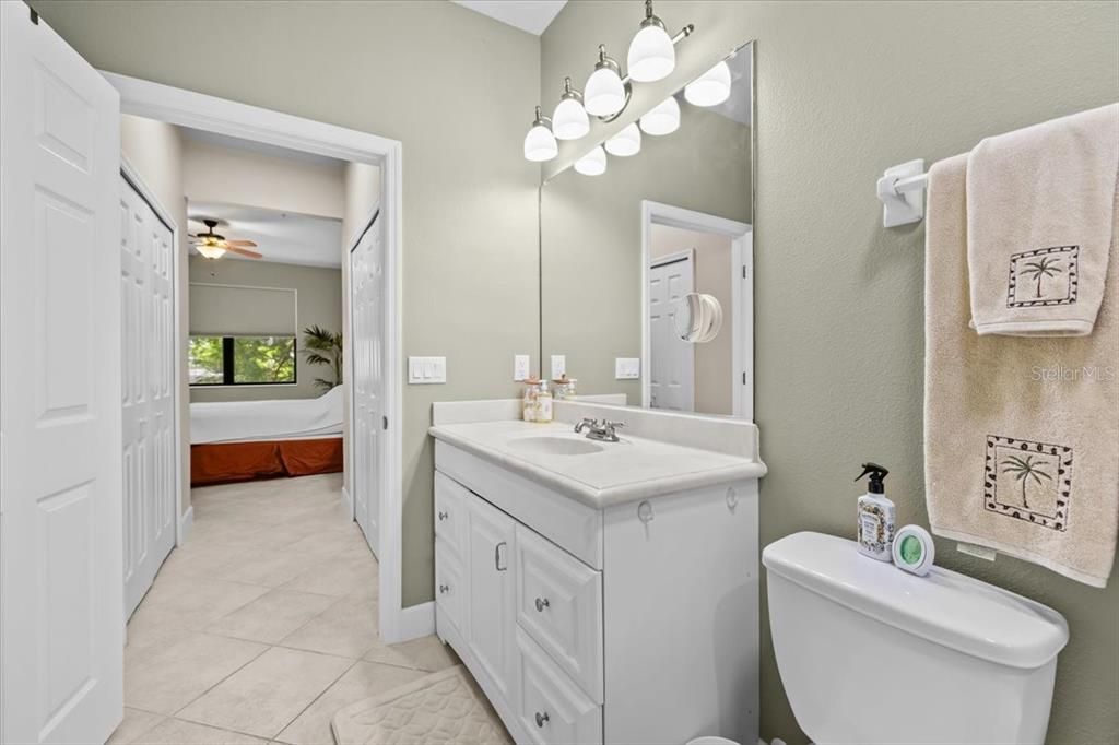 待售: $259,999 (3 贝兹, 2 浴室, 1210 平方英尺)