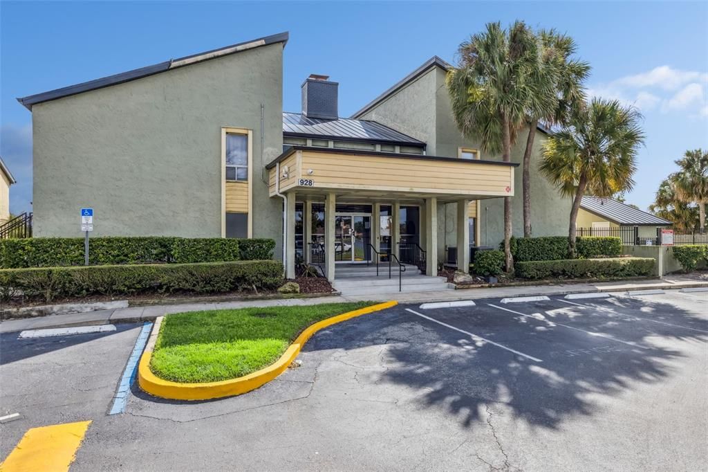 待售: $165,000 (3 贝兹, 2 浴室, 1112 平方英尺)