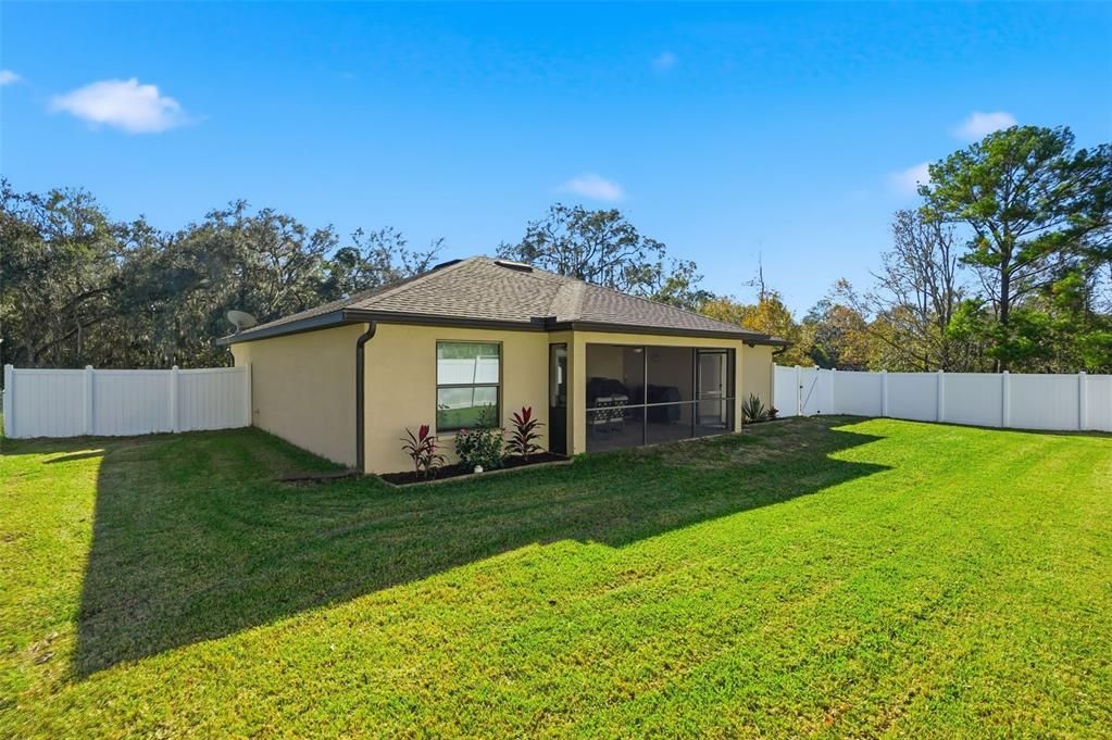 На продажу: $325,000 (3 спален, 2 ванн, 1590 Квадратных фут)