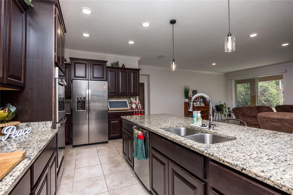 For Sale: $759,000 (4 beds, 3 baths, 3130 Square Feet)