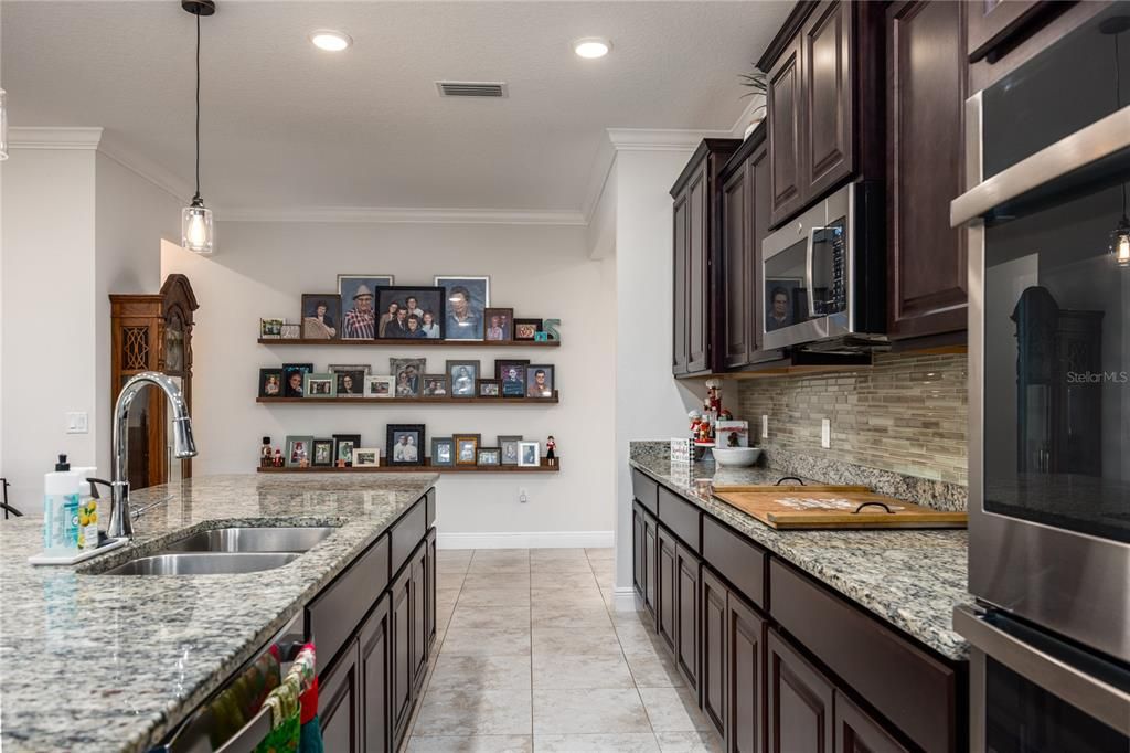 For Sale: $759,000 (4 beds, 3 baths, 3130 Square Feet)