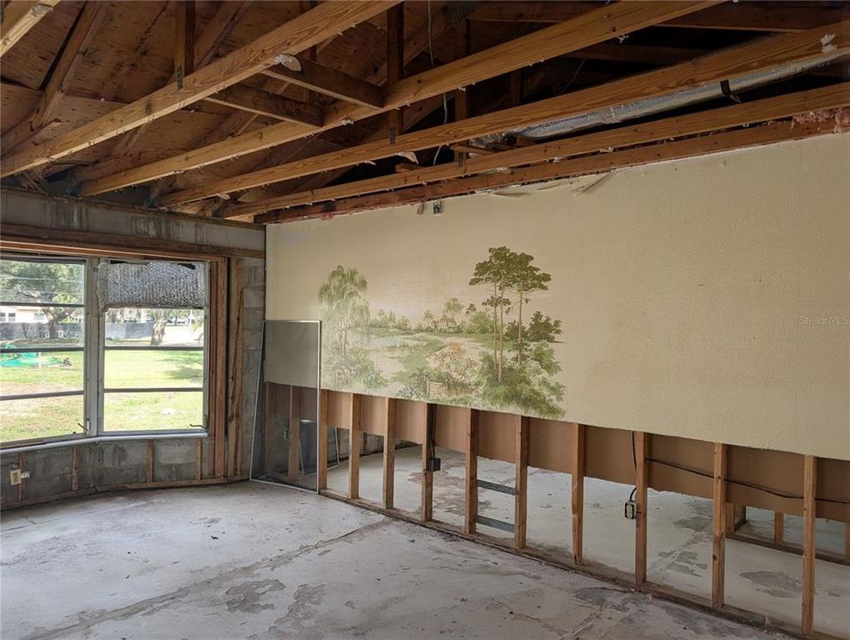 For Sale: $429,900 (3 beds, 2 baths, 1883 Square Feet)