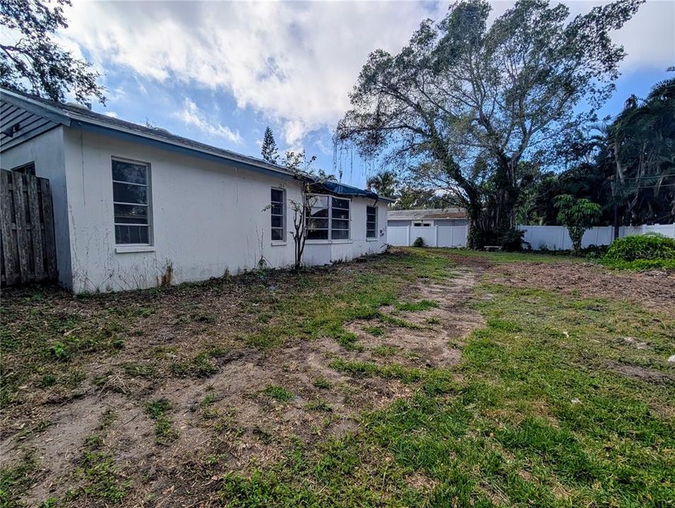 For Sale: $429,900 (3 beds, 2 baths, 1883 Square Feet)