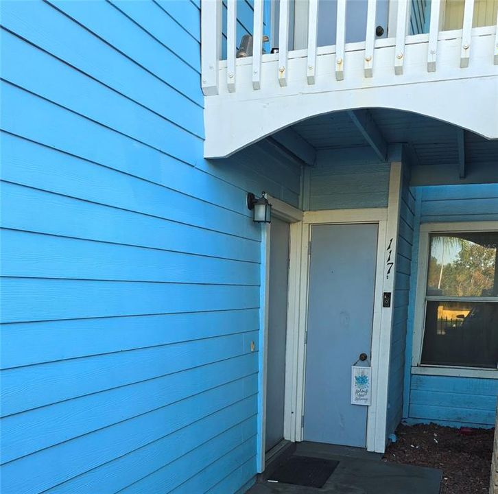 For Sale: $230,000 (3 beds, 2 baths, 1301 Square Feet)