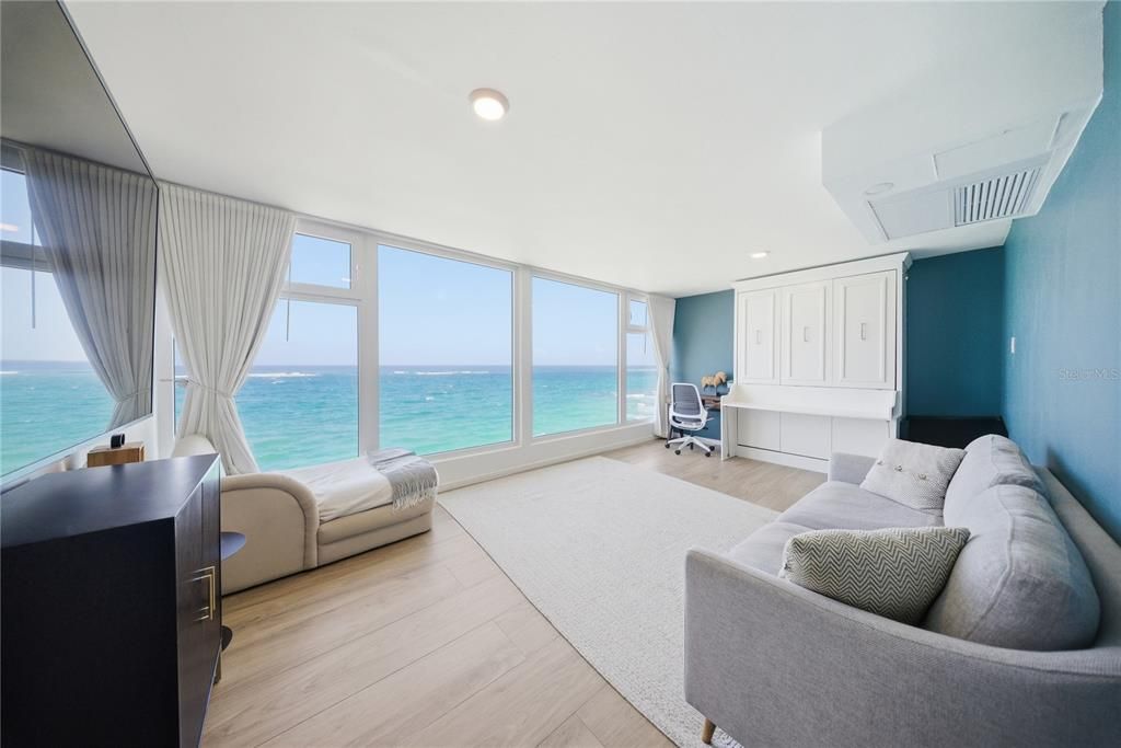 For Sale: $5,249,000 (4 beds, 5 baths, 3200 Square Feet)