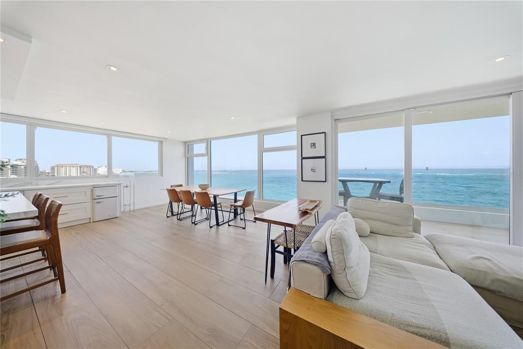 For Sale: $5,249,000 (4 beds, 5 baths, 3200 Square Feet)