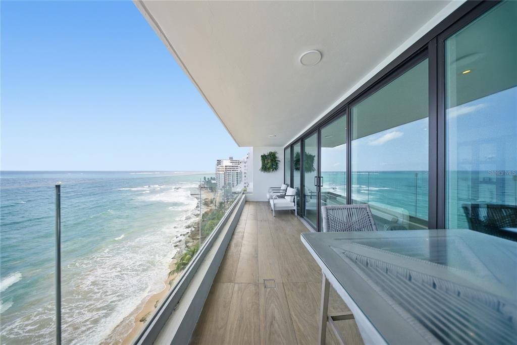 For Sale: $5,249,000 (4 beds, 5 baths, 3200 Square Feet)