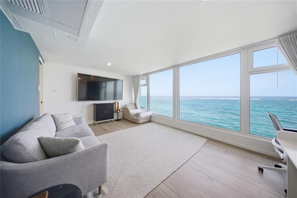 For Sale: $5,249,000 (4 beds, 5 baths, 3200 Square Feet)