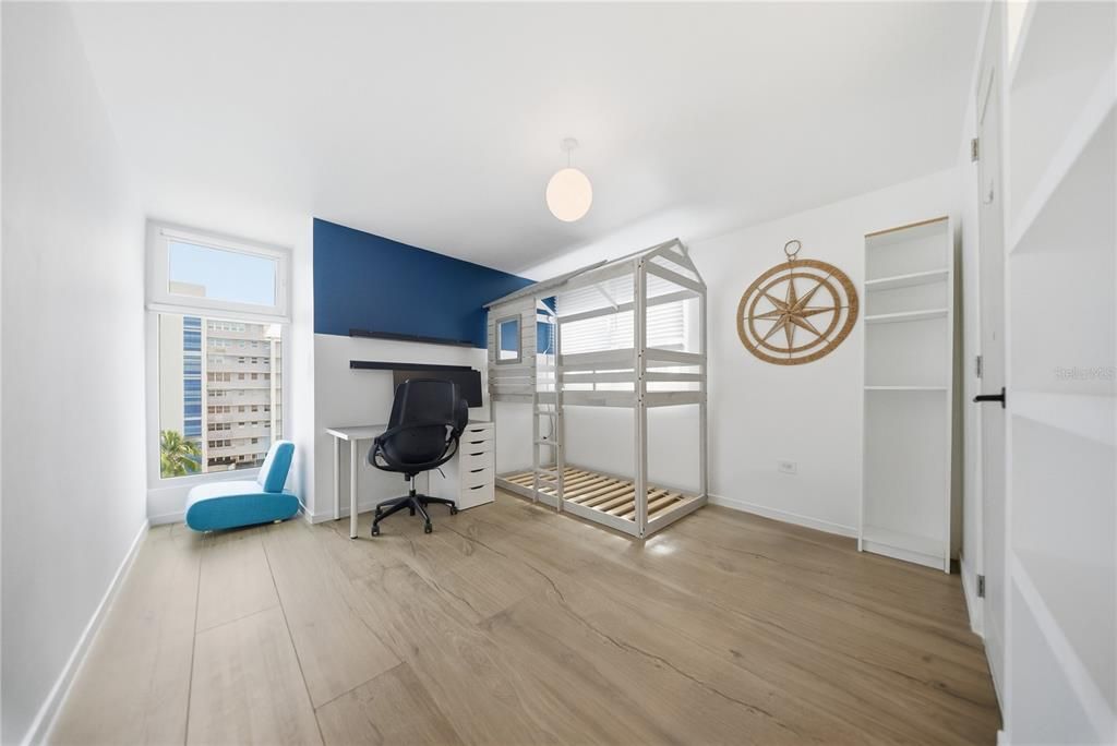 For Sale: $5,249,000 (4 beds, 5 baths, 3200 Square Feet)