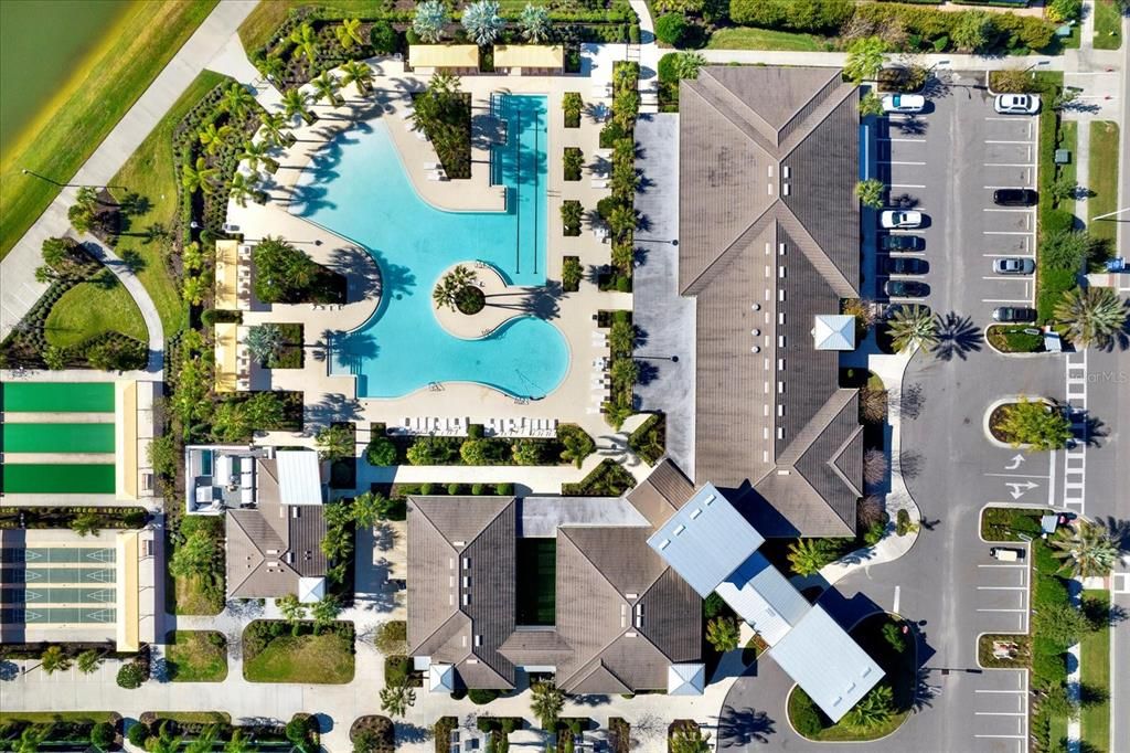 For Sale: $230,000 (2 beds, 2 baths, 1405 Square Feet)