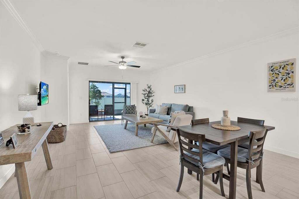 For Sale: $230,000 (2 beds, 2 baths, 1405 Square Feet)