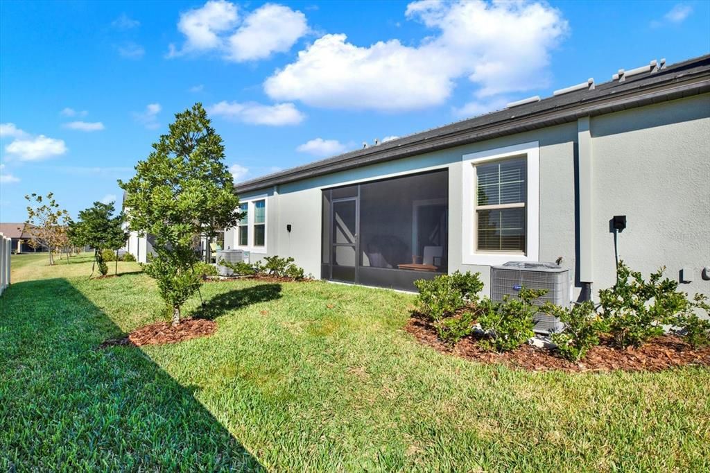 For Sale: $230,000 (2 beds, 2 baths, 1405 Square Feet)