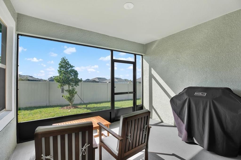 For Sale: $230,000 (2 beds, 2 baths, 1405 Square Feet)