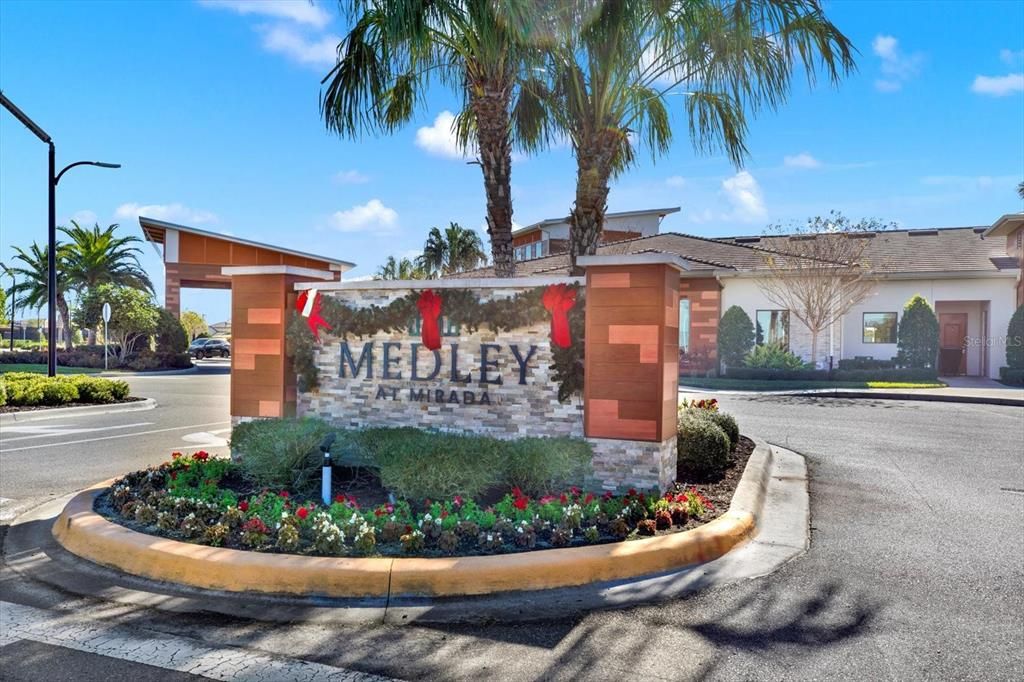 For Sale: $230,000 (2 beds, 2 baths, 1405 Square Feet)