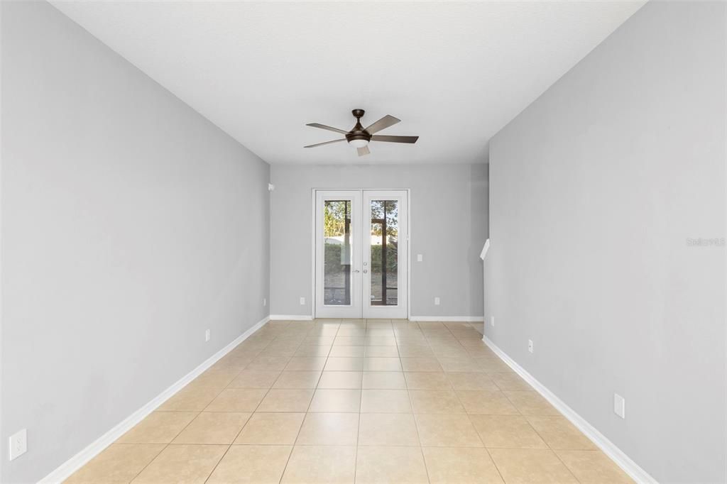 For Sale: $299,000 (3 beds, 2 baths, 1279 Square Feet)