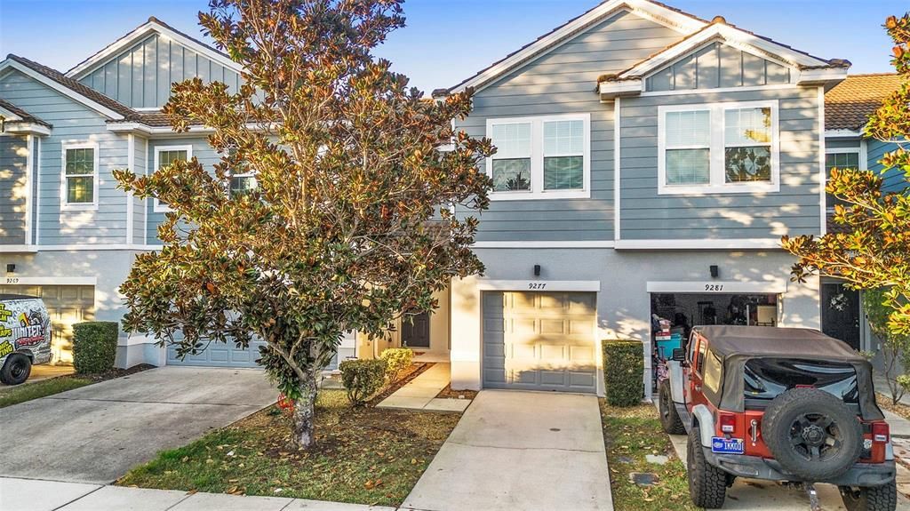 For Sale: $299,000 (3 beds, 2 baths, 1279 Square Feet)