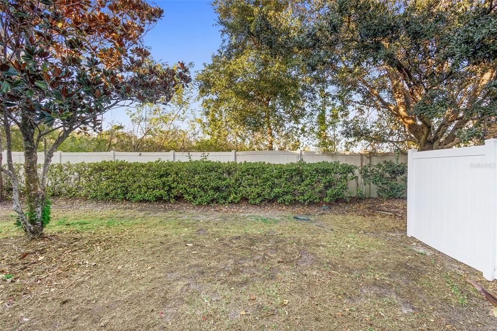 For Sale: $299,000 (3 beds, 2 baths, 1279 Square Feet)