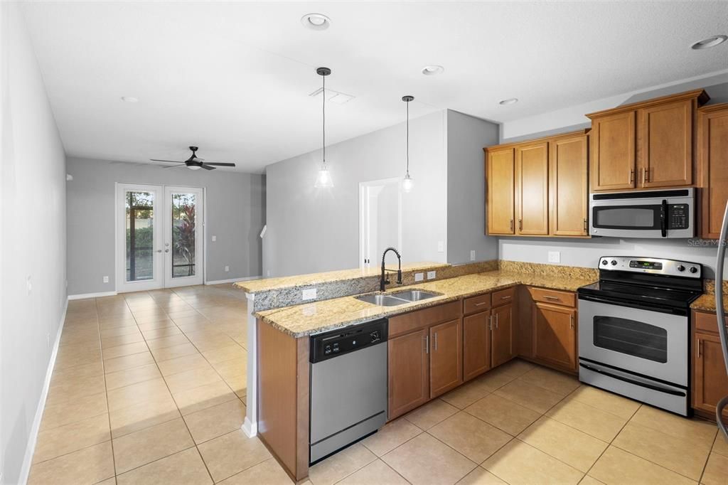 For Sale: $299,000 (3 beds, 2 baths, 1279 Square Feet)