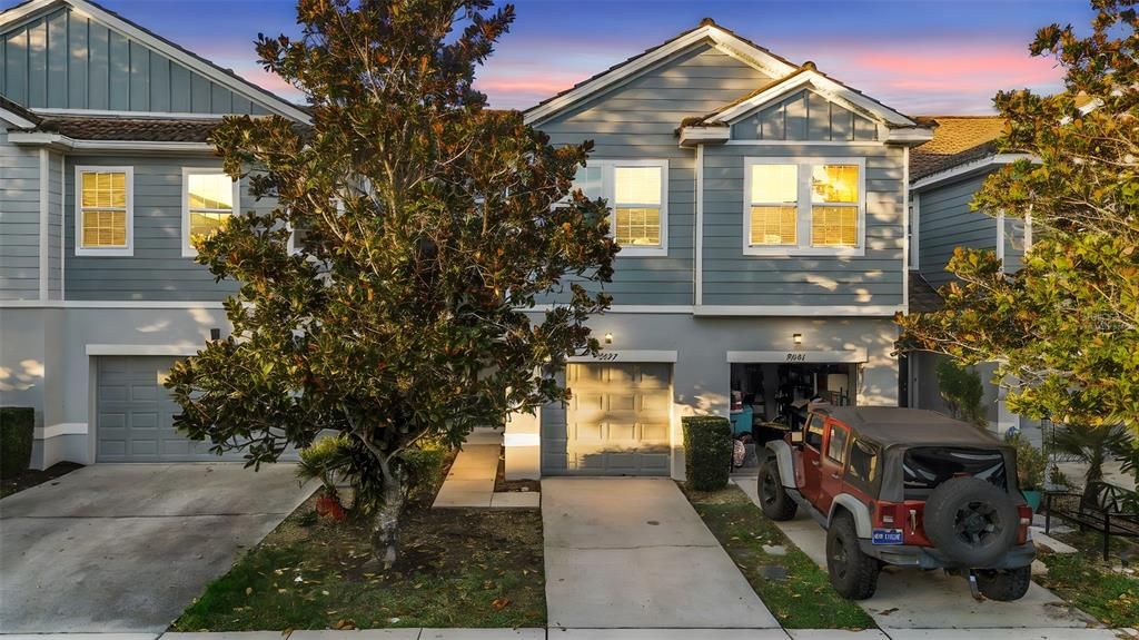 For Sale: $299,000 (3 beds, 2 baths, 1279 Square Feet)