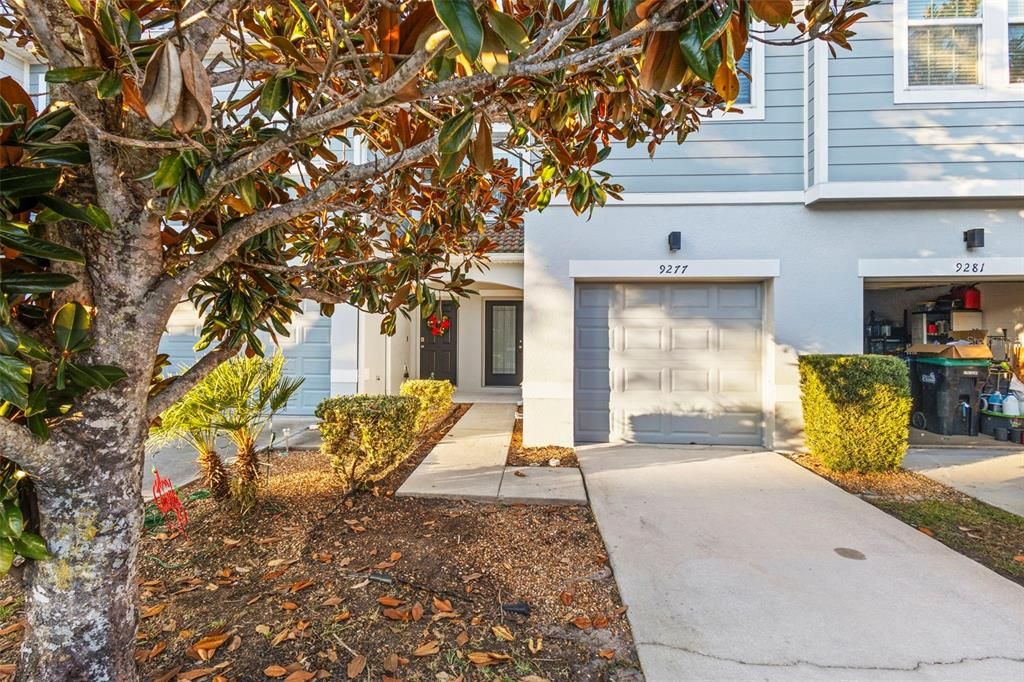 For Sale: $299,000 (3 beds, 2 baths, 1279 Square Feet)