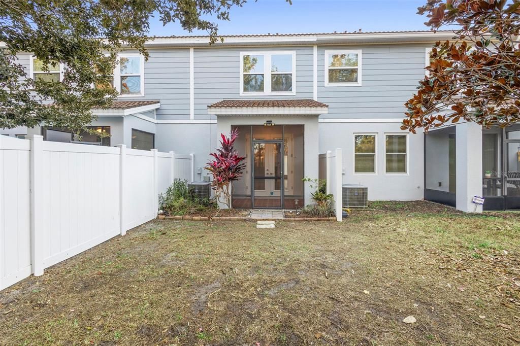 For Sale: $299,000 (3 beds, 2 baths, 1279 Square Feet)