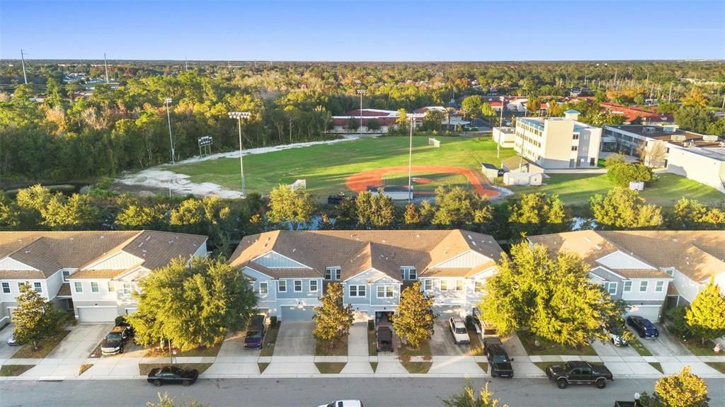 For Sale: $299,000 (3 beds, 2 baths, 1279 Square Feet)