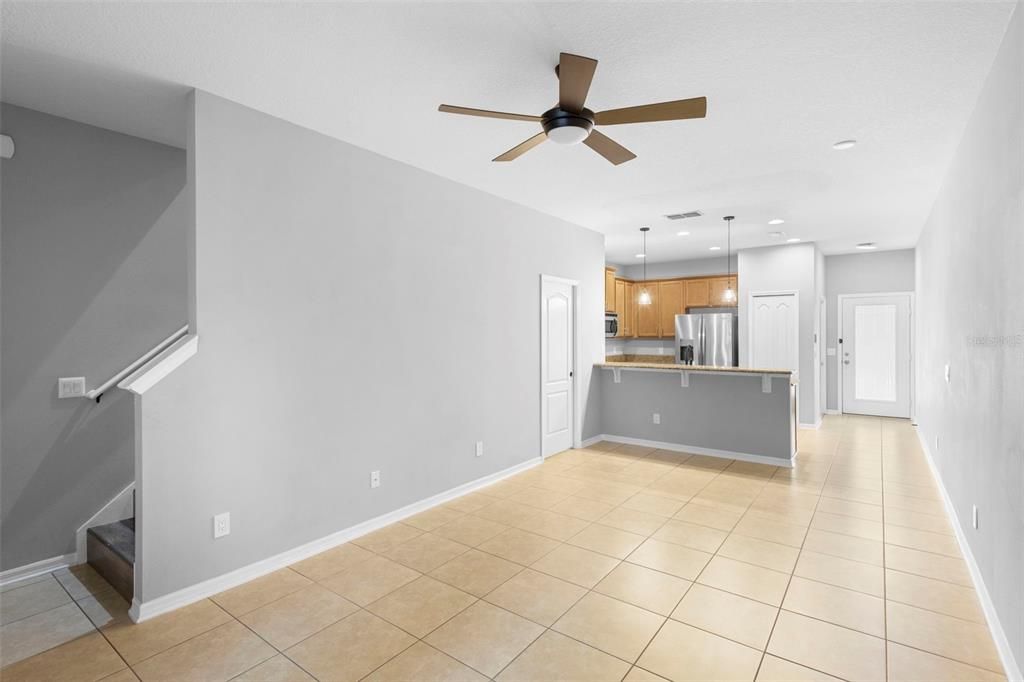 For Sale: $299,000 (3 beds, 2 baths, 1279 Square Feet)