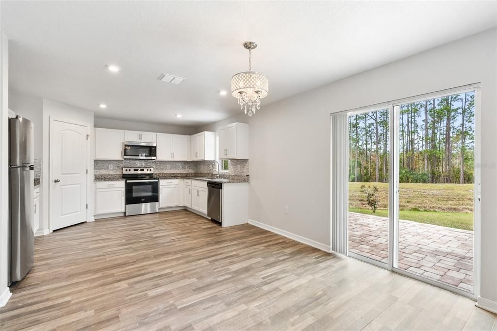 For Sale: $315,000 (4 beds, 2 baths, 2114 Square Feet)