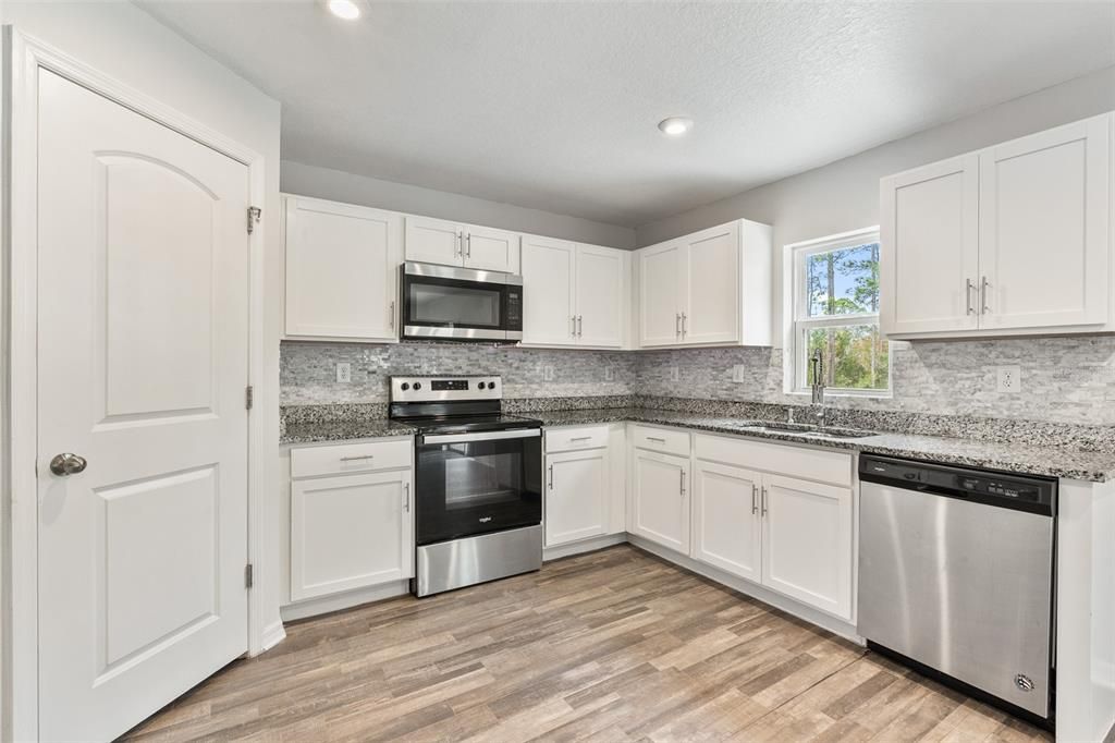 For Sale: $315,000 (4 beds, 2 baths, 2114 Square Feet)