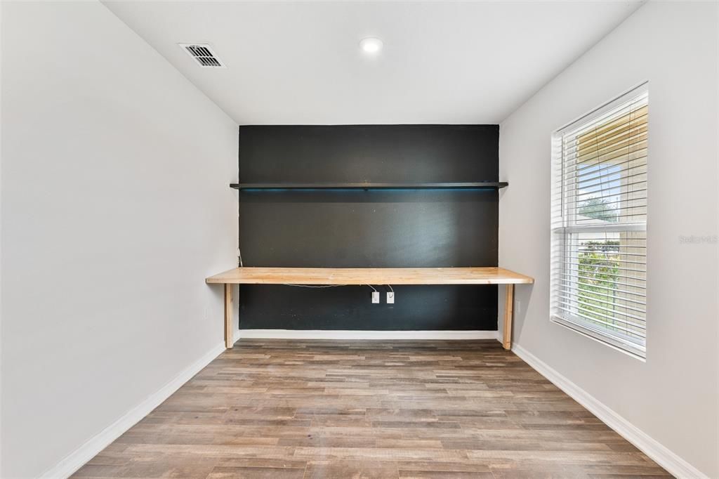 For Sale: $315,000 (4 beds, 2 baths, 2114 Square Feet)