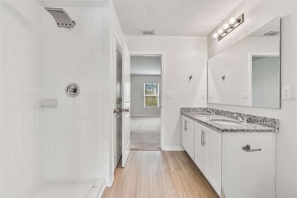 For Sale: $315,000 (4 beds, 2 baths, 2114 Square Feet)