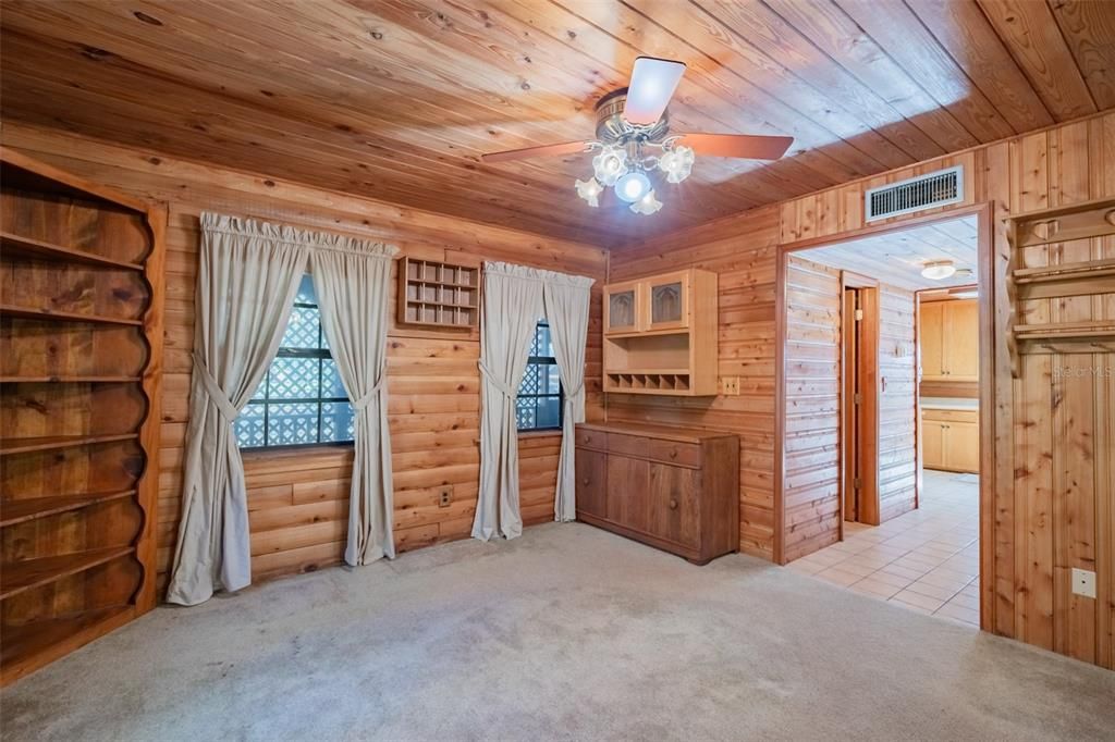 For Sale: $475,000 (3 beds, 2 baths, 1632 Square Feet)