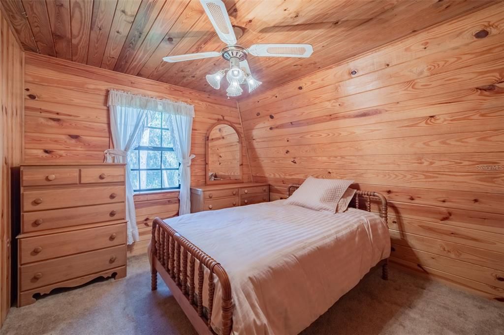 For Sale: $475,000 (3 beds, 2 baths, 1632 Square Feet)