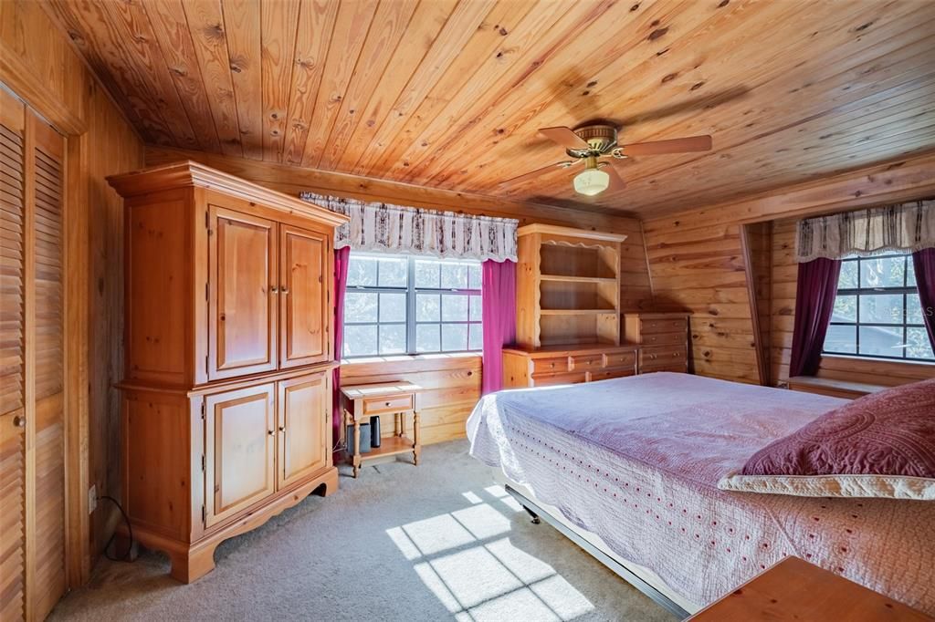 For Sale: $475,000 (3 beds, 2 baths, 1632 Square Feet)