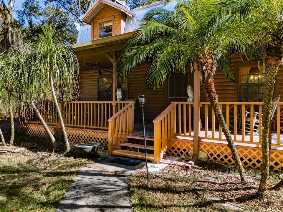 For Sale: $475,000 (3 beds, 2 baths, 1632 Square Feet)