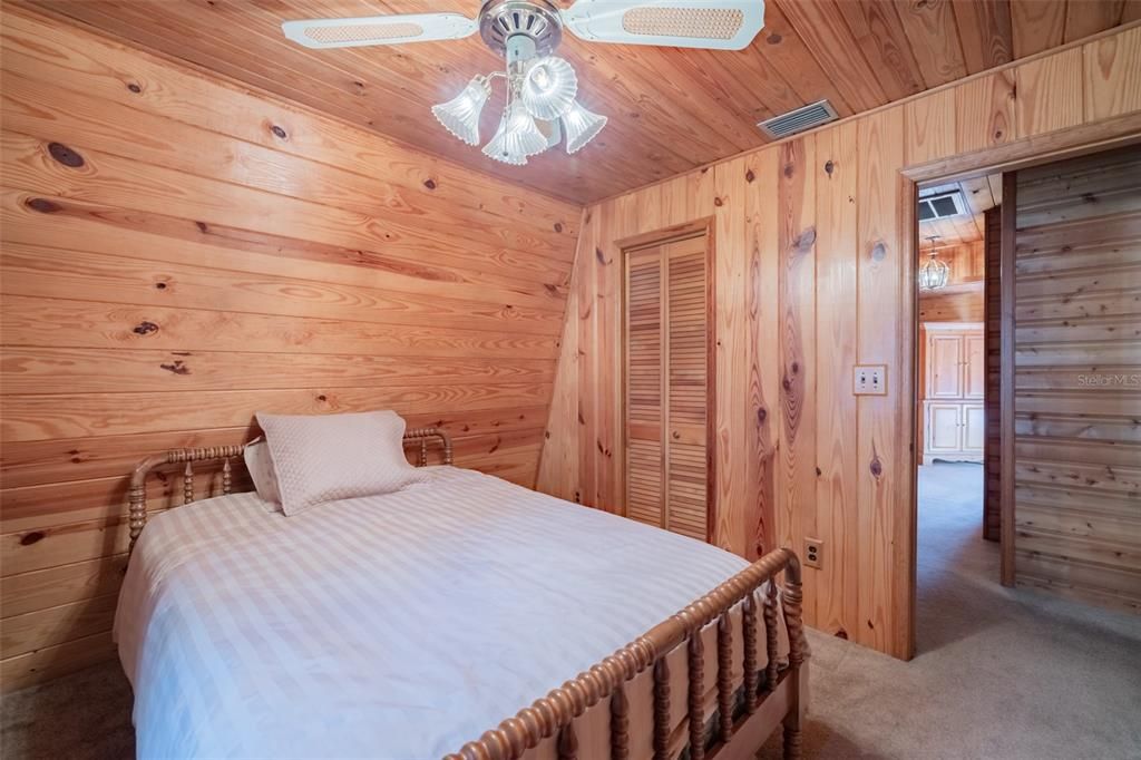 For Sale: $475,000 (3 beds, 2 baths, 1632 Square Feet)