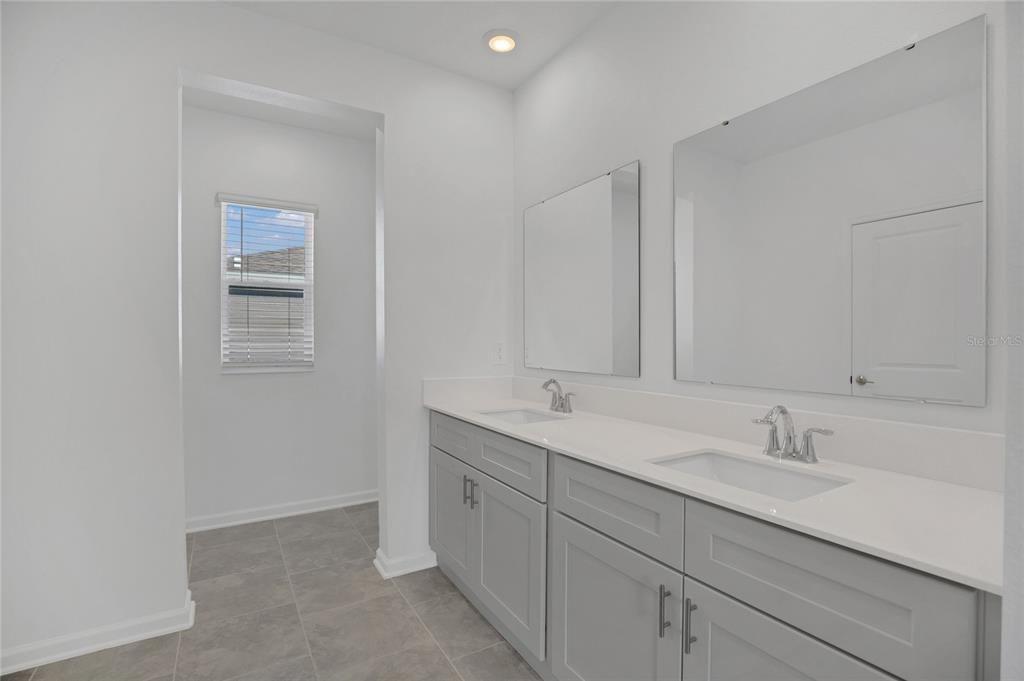 На продажу: $535,000 (4 спален, 3 ванн, 2445 Квадратных фут)