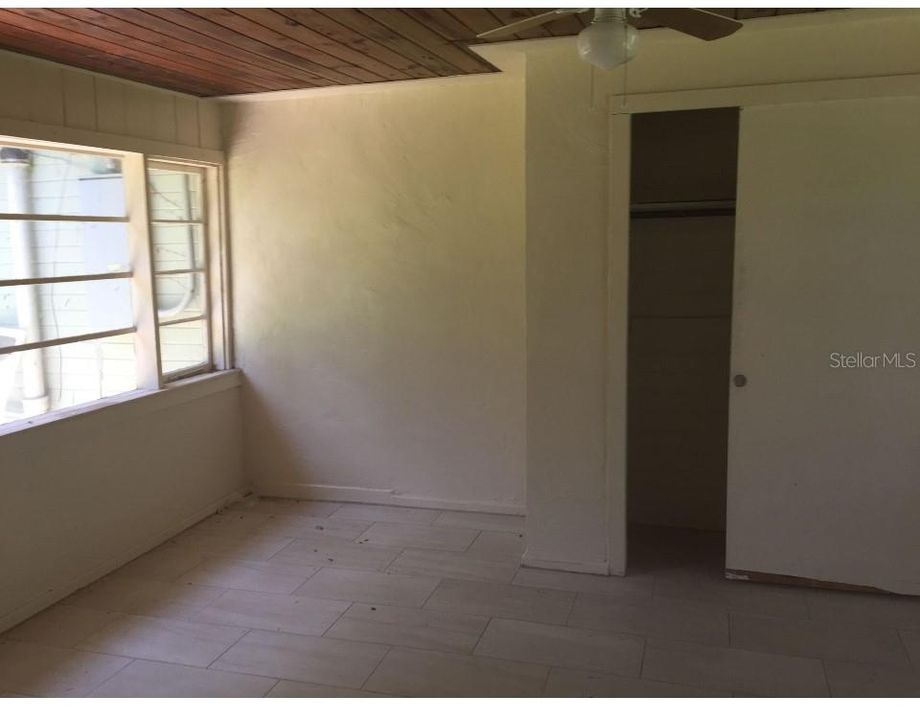 En Venta: $297,500 (4 camas, 3 baños, 2232 Pies cuadrados)